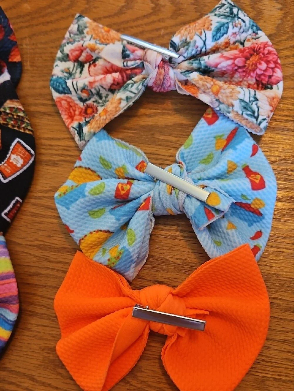 Tacos And Florals Bows On Clips